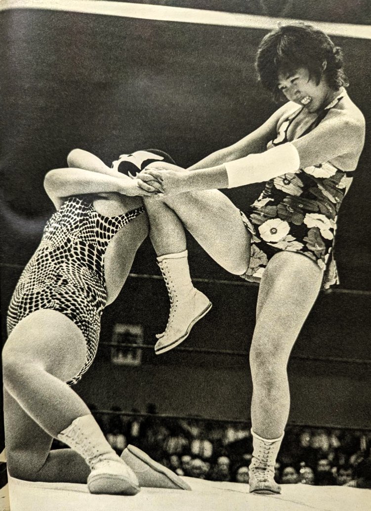 某音楽オーディション番組で山口百恵さんとプロ歌手への路を競い合った