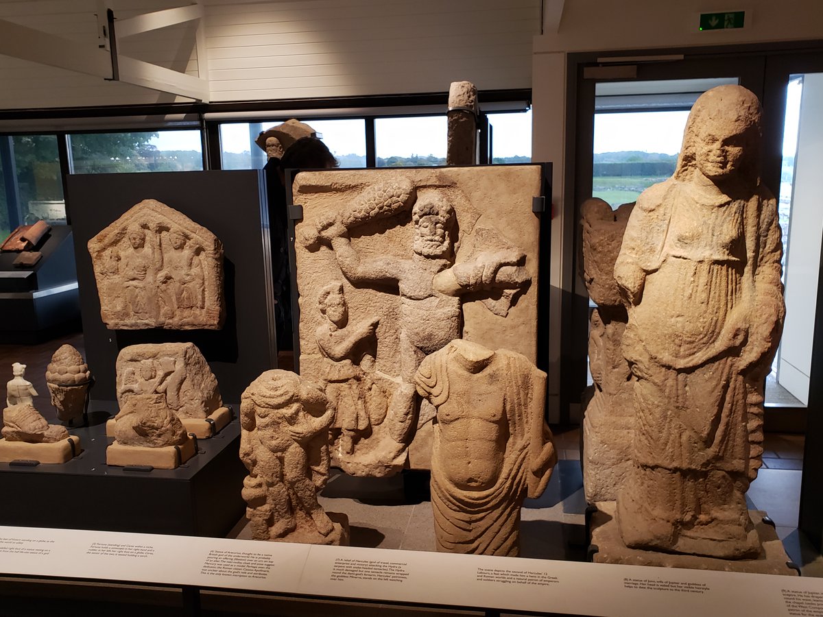 Statue of the #RomanGoddess Juno from #Corbridge @EnglishHeritage Although veiled, her visible hairstyle  dates to the 3rd C.  Goddess of marriage & childbirth, & patron goddess of Rome, forming the Capitoline Triad with Jupiter & Minerva. The peacock was her sacred animal.