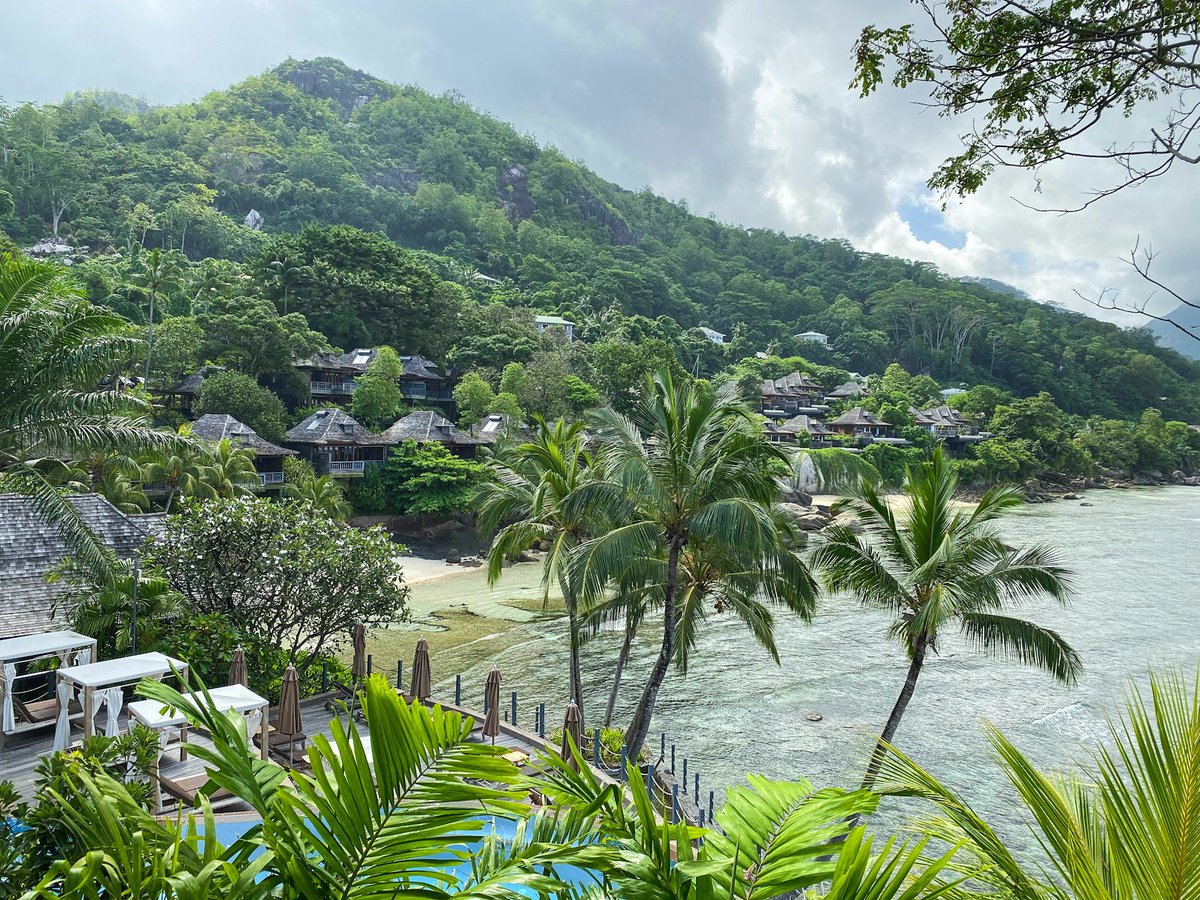 🏝️This week, learn about Maine's energy solutions, the Solomon Islands' fight against scabies, water issues in the Caribbean, and more. 👇 islandinnovation.co/newsletters/si… Photo: Picturesque view of Victoria, Beau Vallon, Seychelles. #renewables #sustainability