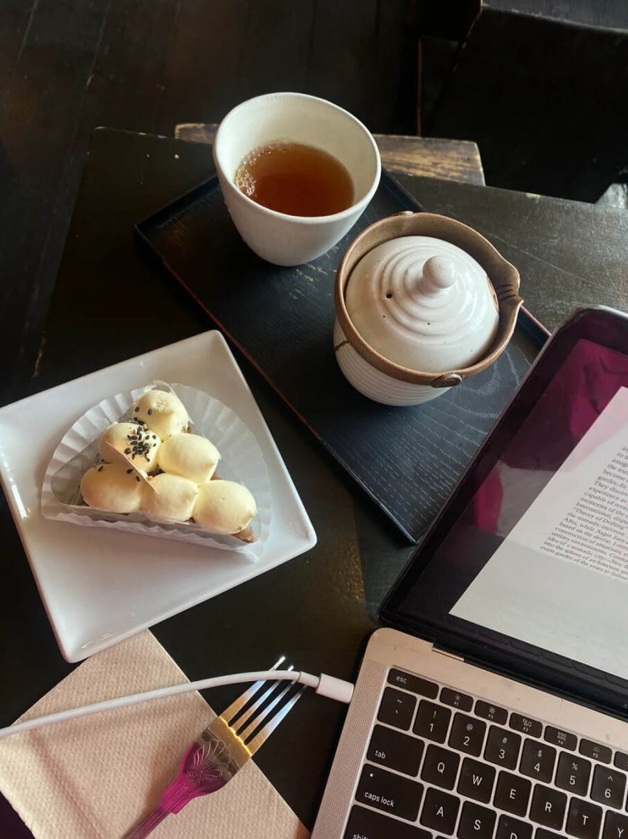 phulushe's tweet image. I like a quiet and peaceful place. I like simple food. I want to live a peaceful life