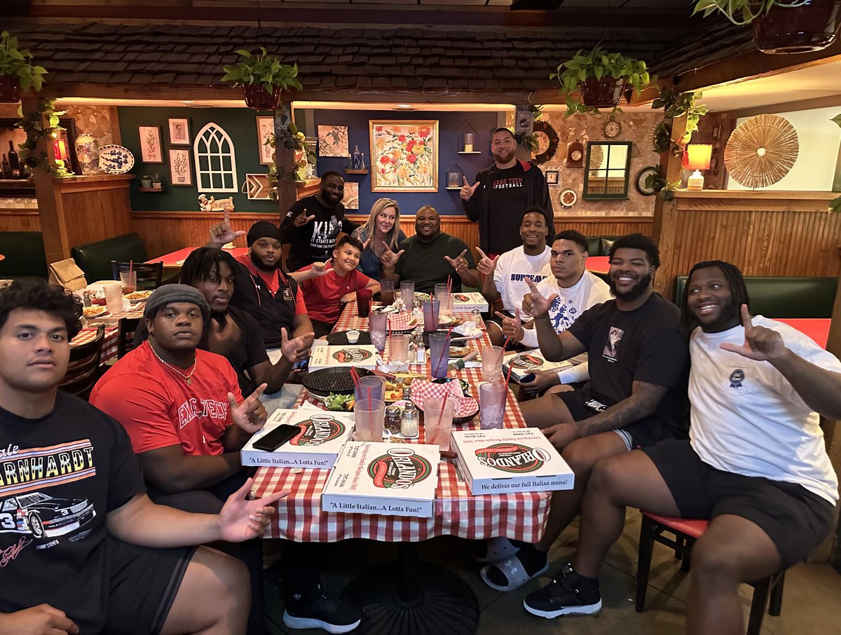 Cole Maxwell tweet media