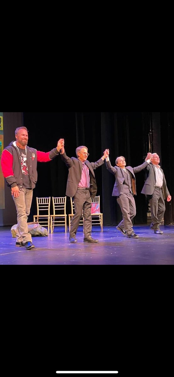 Howard Reich (@howardreich) on Twitter photo Curtain call at Chgo premiere of “Before It All Goes Dark,” a Jake Heggie/Gene Scheer opera based on my “Mac’s Journey” stories, commissioned by <a href="/SeattleMOR/">Music of Remembrance</a> Curtain call at Chgo premiere of “Before It All Goes Dark,” a Jake Heggie/Gene Scheer opera based on my “Mac’s Journey” stories, commissioned by <a href="/SeattleMOR/">Music of Remembrance</a>