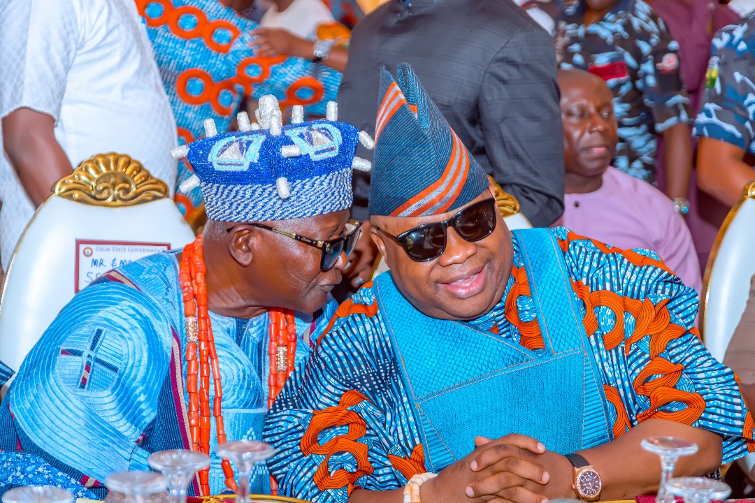 DukeOfOsun's tweet photo. Billionaire Philanthropist, Wale Babalakin, Gbongan Monarch Pledge Support, Says 
Governor Adeleke is Performing Excellently https://t.co/Xn97v8n7Yc