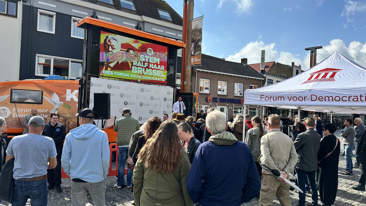 De #FVD Vredeskaravaan vandaag in het zonnige Terneuzen, Vanavond om 20:00 zijn we in Middelburg, Kom langs en ga in gesprek met @ralfdkkr #StemFVD op 6 juni.