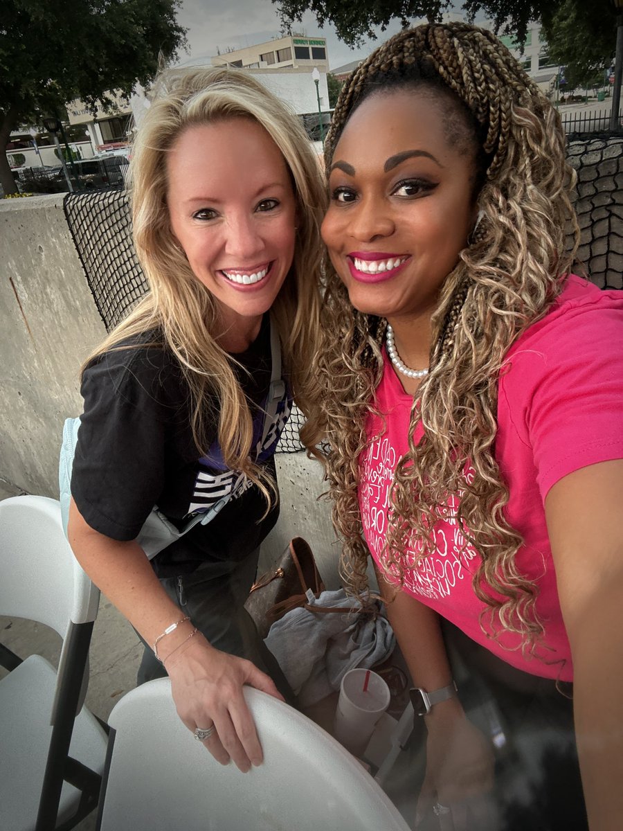 wrightcounselor's tweet photo. It becomes more personal to me when it comes to individuals facing mental health challenges! We need to work together as a community provide for all individuals! Thank you my dear friend Judge Echo Hutson for hosting this event! Bless your leadership! #AnchoredinUnity #conroetx https://t.co/G6nMsOvKvq