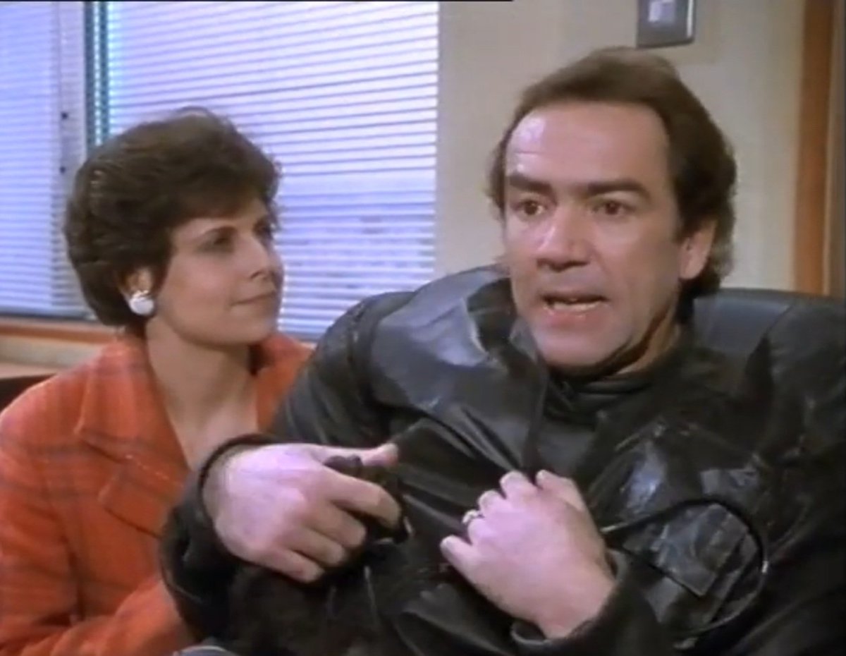 Looks Unfamiliar tweet media