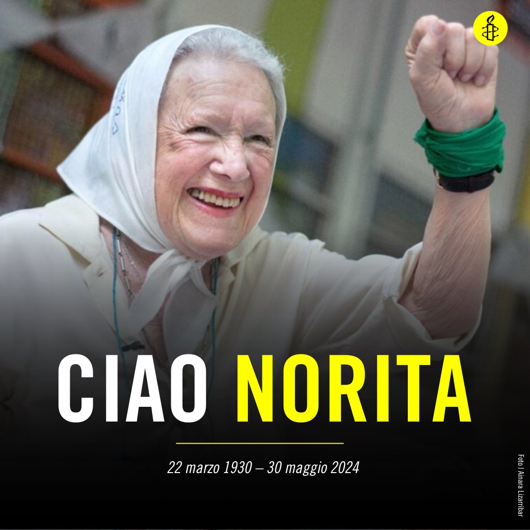 È venuta a mancare Nora Cortiñas, co-fondatrice e leader delle “Madres de Plaza de Mayo”, movimento di madri argentine nato per ritrovare i figli scomparsi tra il '76 e l'83. Oggi, come sempre, la lotta di Norita per la verità e giustizia è anche la nostra.