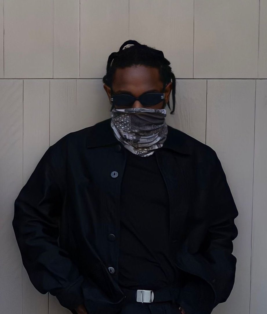 wrld_mag's tweet photo. 🚨 KENDRICK LAMAR TRAVAILLE ACTUELLEMENT SUR SON NOUVEL ALBUM !! 

LA SORTIE SERAIT PRÉVUE POUR 2024 👀 https://t.co/a0och76OOK