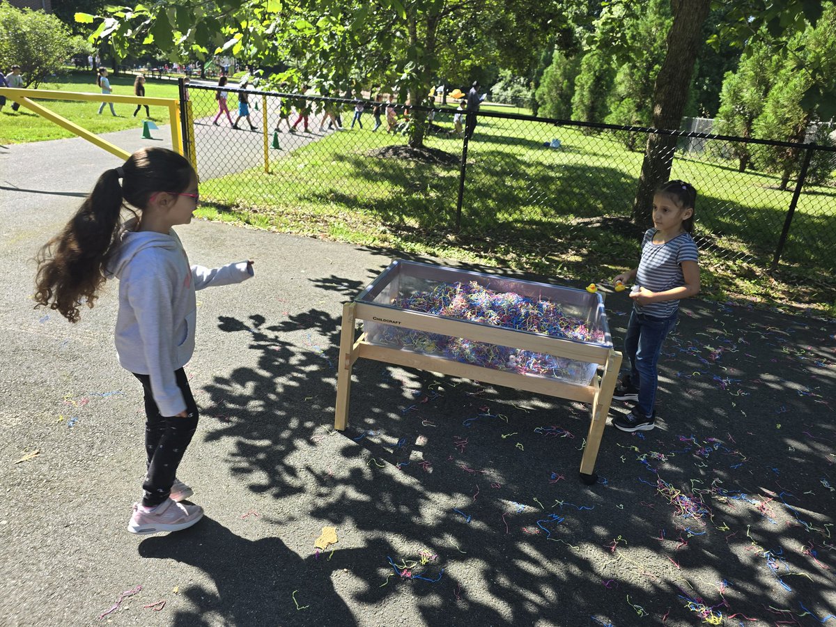 Kim Sanders tweet media