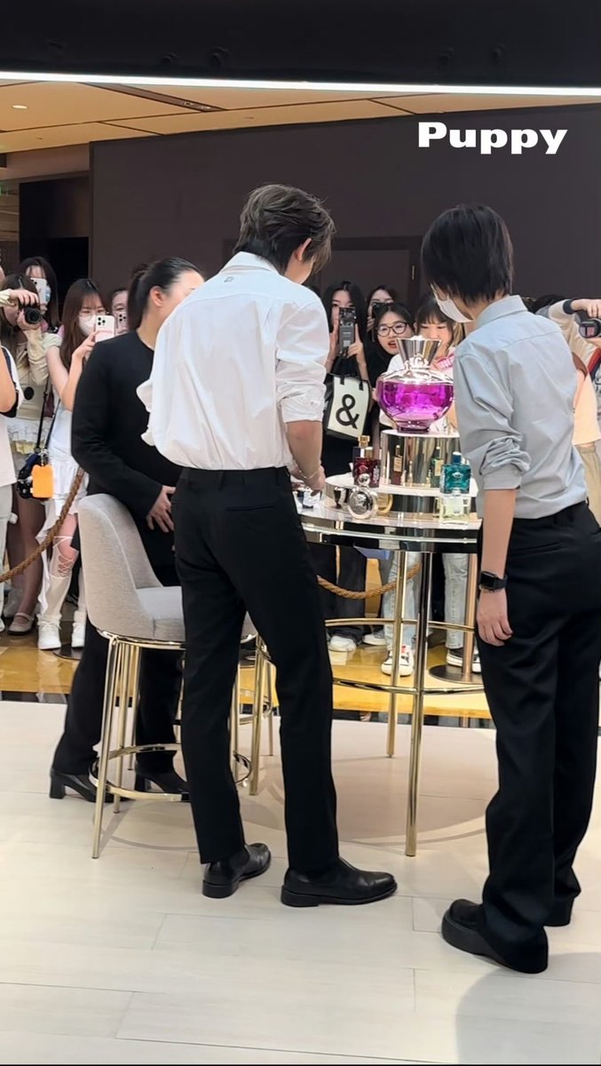 tofuyang_0424's tweet photo. [@BOYSTORY_WORLD] #BOYSTORY
#zeyu; he is so tall 😸

•PuppyWorld
#于泽宇 #yuzeyu https://t.co/5uBhJtD6Ww