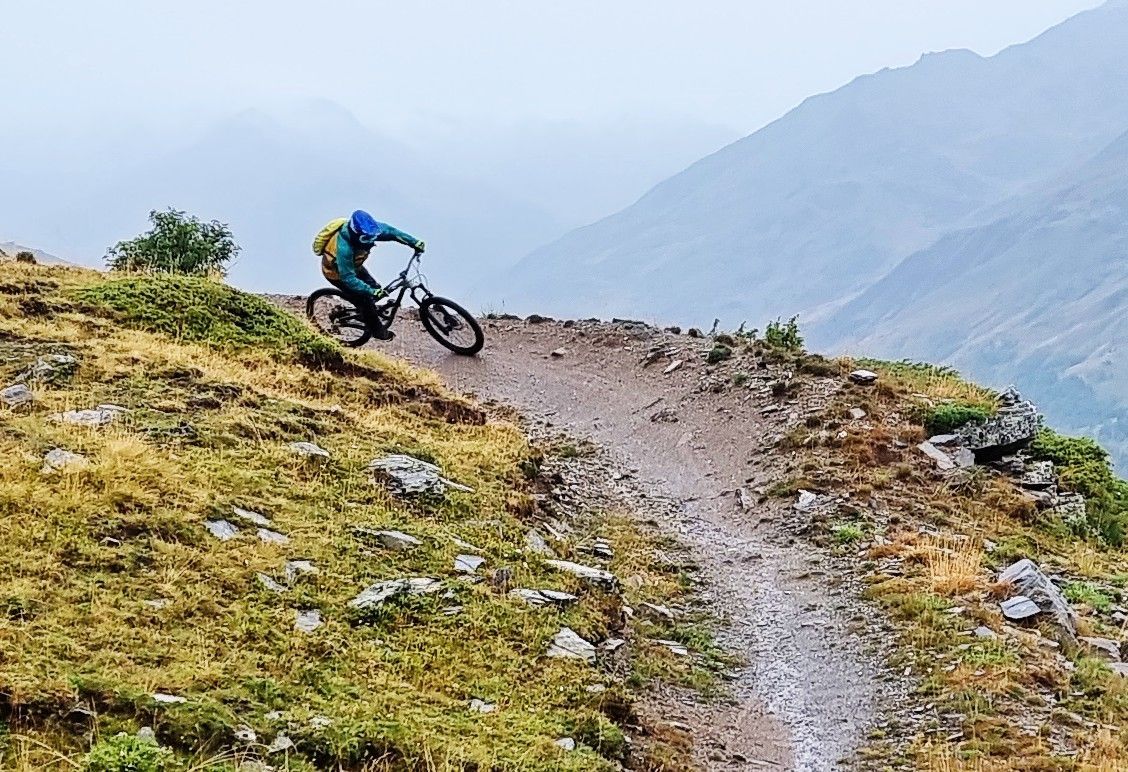 A review of mountain biking in Les Menuires and the wider Belleville Valley: buff.ly/3Klkz6K
#MTB #Mountainbiking #Belleville #Menuires #friendlymenuires @lesmenuires