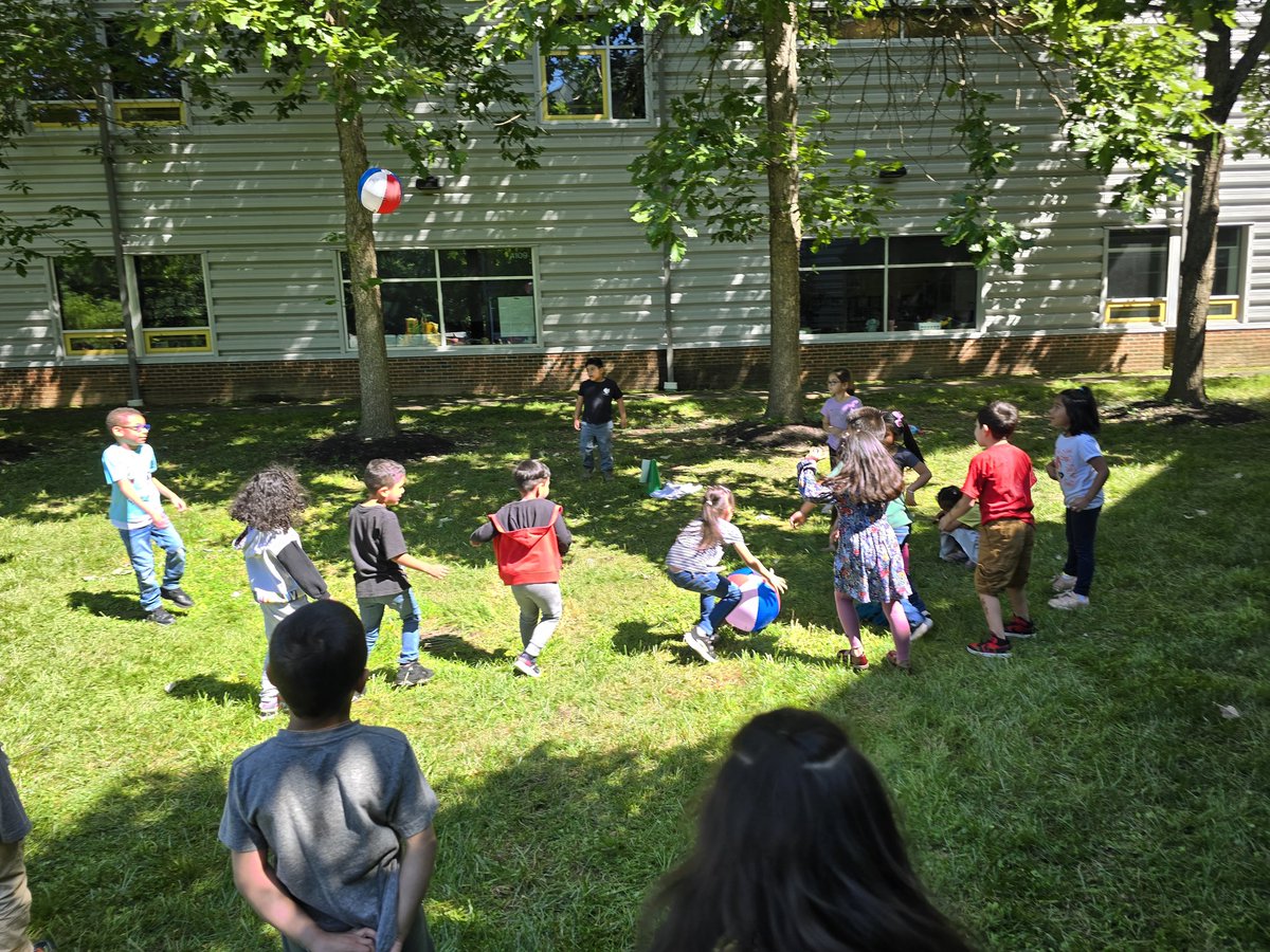 Kim Sanders tweet media