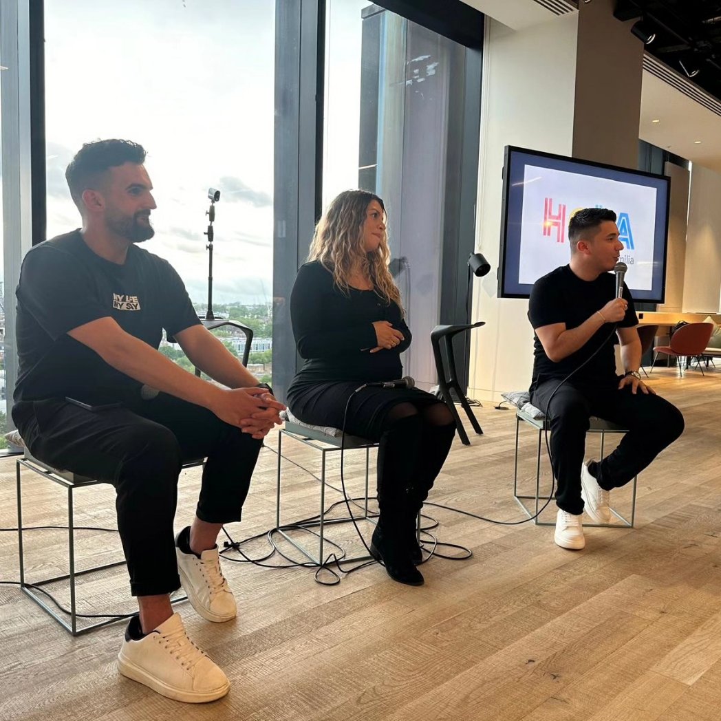 expnewsuk's tweet photo. 🌟 ¡Google UK abre sus puertas a la comunidad latina en Londres con el taller "Sueña e Impacta"! 🌟

#SueñaEImpacta #ComunidadLatina #Liderazgo #Inclusión #ActivismoSocial #GoogleUK https://t.co/zE0l59qzJ9