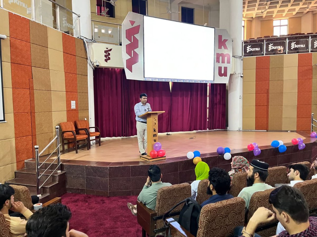 kmuofficial_'s tweet photo. KMU Hosts World No Tobacco Day Seminar

KMU's Anti-Drug and Tobacco Committee, led by Dr. Haji Bahadur, raised awareness about smoking dangers. Talks, drama, walk, and booklet distribution were part of the event. KMU stays committed to a tobacco-free environment. https://t.co/0pO2c9UCdh