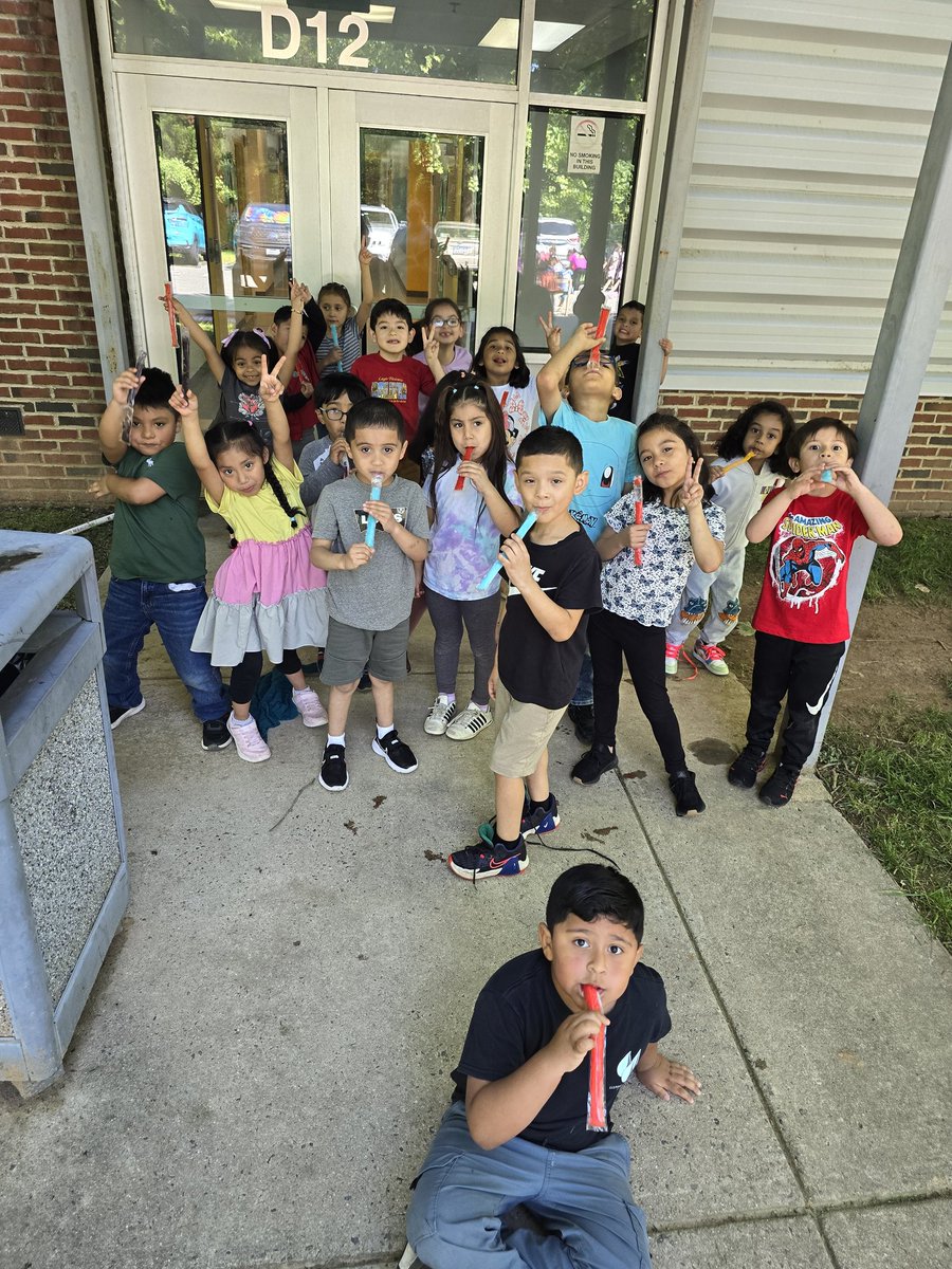 Kim Sanders tweet media