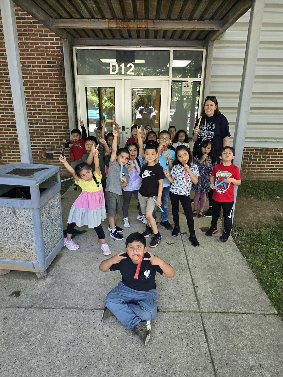 Kim Sanders tweet media