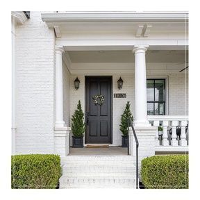 1800Columns's tweet image. This 2-story Norton Commons #home includes #luxury finishes, detailed #millwork, and high end features - and a cozy front #porch to enjoy your morning coffee. ☕ 
. . .
Ramage Company | Briana Burdorf, Architect
. . .
#beautifulhome #columns #architect #building #homebuilding