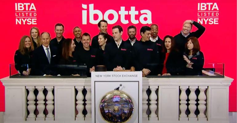 Walmart partnership helps boost Ibotta rewards network 167%. Digital rewards company announces strong quarter in its first earnings report ow.ly/I27f105v65i