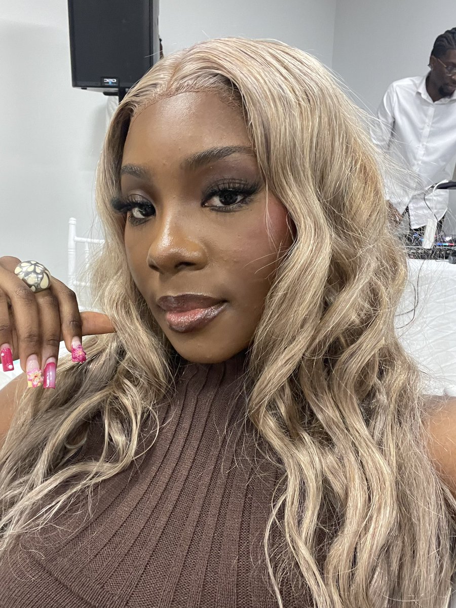lxgho_'s tweet photo. Luv my face🤭 https://t.co/BT15Me7Dvy