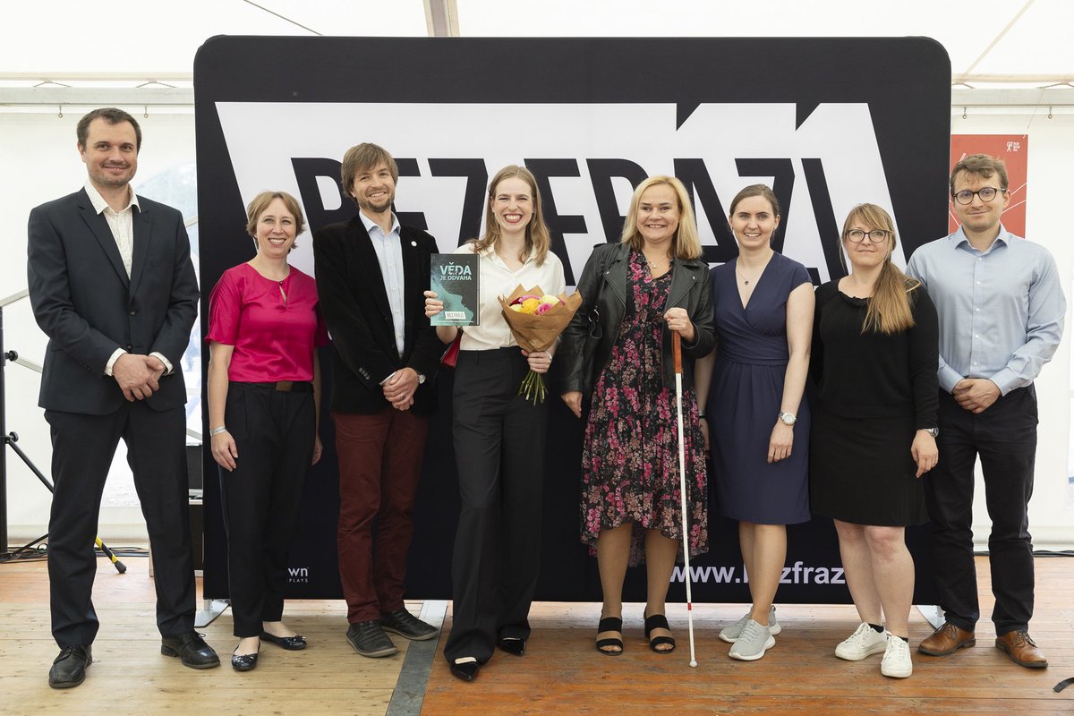 Naklonovat myš.

Vyletět do vesmíru svou raketou.

Umazat u nevyléčitelných chorob předponu NE.

A jaké sny máte vy?

V naší nové knize „Věda je odvaha“ uvidíte, že nejsou nereálné.

👉 bit.ly/Veda_je_odvaha 

Děkujeme The Kellner Family Foundation, Czexpats a TME solutions. ❤️