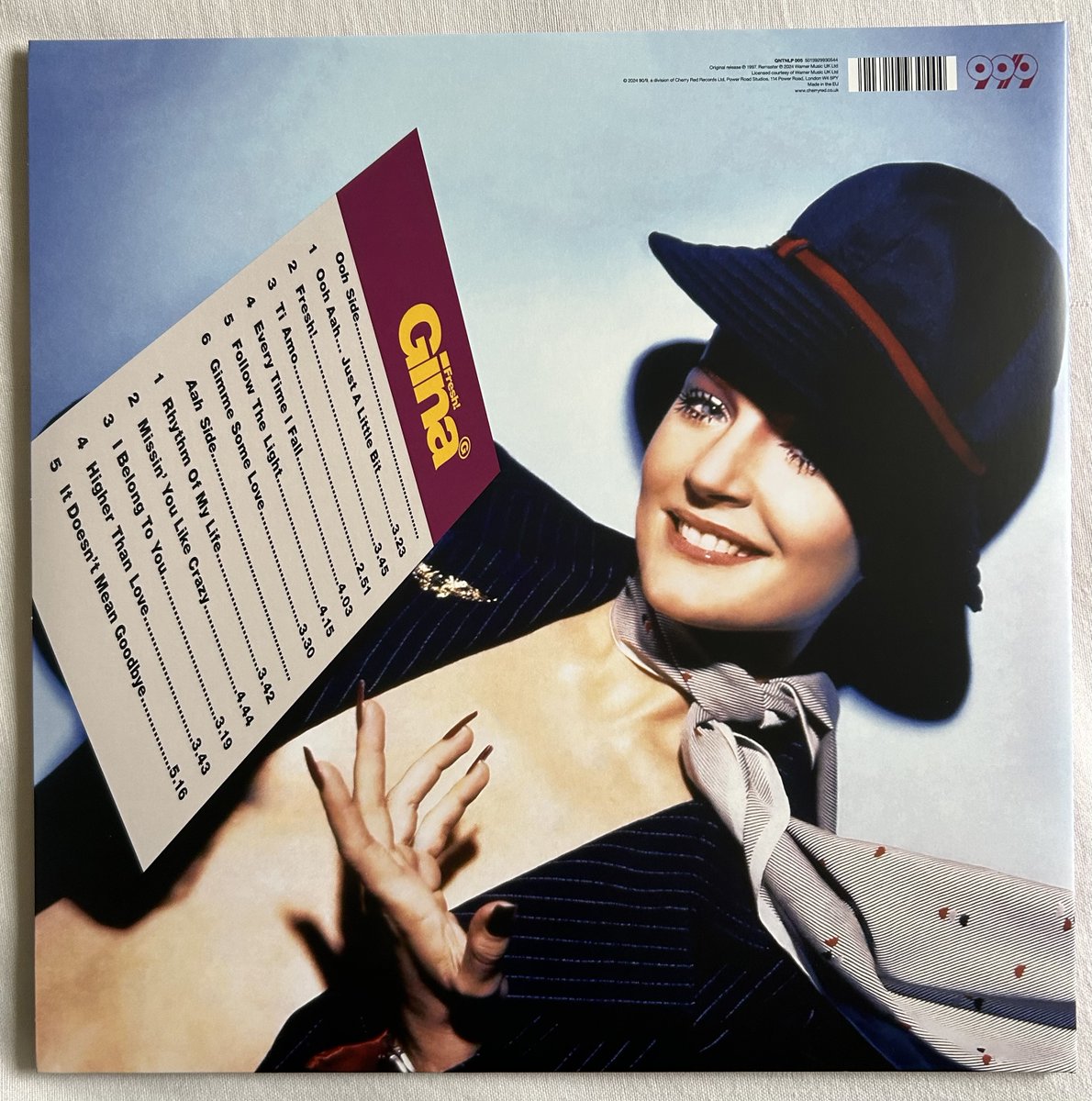 BootedGay71's tweet photo. #NewRelease #1stPlay #GinaG #Fresh 
🇬🇧Purple Vinyl Gatefold Sleeve LP 2⃣0⃣2⃣4⃣
1st time on vinyl 👋 Originally released in 1⃣9⃣9⃣7⃣ 🇬🇧Chart Peak #⃣1⃣2⃣ BPI Certified Gold 
4 Singles:
Ooh Aah... Just a Little Bit #⃣1⃣
I Belong to You
Fresh
Ti Amo
Gimme Some Love
Every Time I Fall https://t.co/HBQHX3k4ro