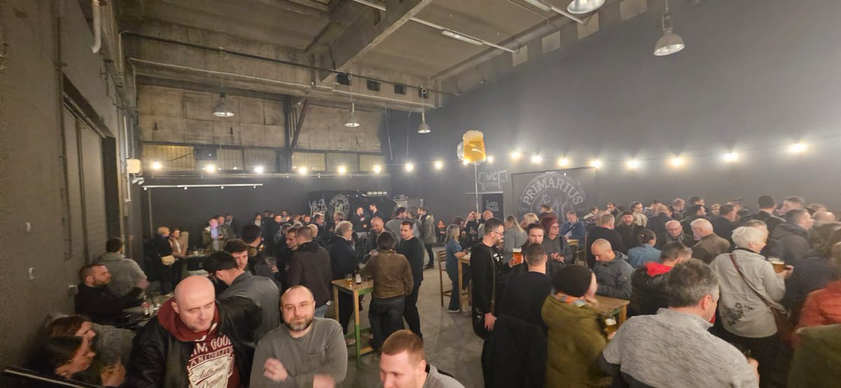 Pripremite se za PriMarius Craft Oaza lifestyle! Uzbuđeni smo što možemo najaviti niz nadolazećih glazbenih događanja u novom, našem, klubu u kojima će nastupiti niz talentiranih umjetnika iz raznih žanrova glazbe, kao i drugih područja kulture.  Stay tuned!🎸🍻