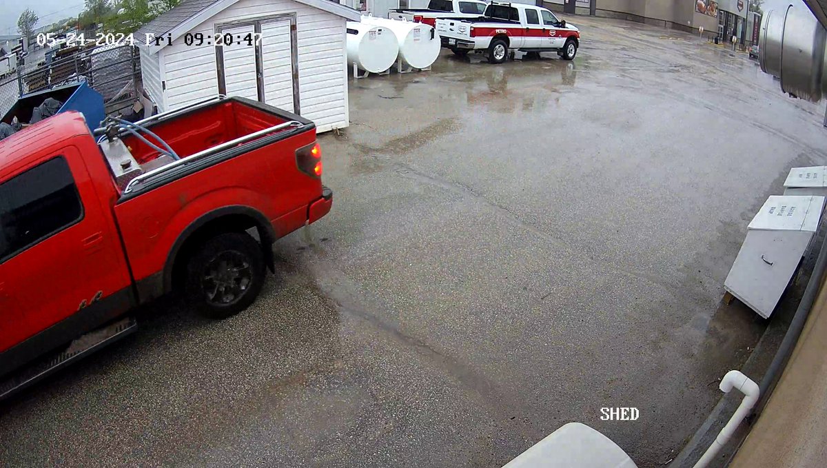 rcmpmb's tweet image. Pembina Valley #rcmpmb requesting assistance in ID’ing this suspect who, on May 24, used a stolen debit card to make a purchase. Debit card was stolen in a B&amp;amp;E earlier that morning. Suspect drove to the gas bar in Carman in a stolen F150 pickup truck. Call 204-745-6760 w/ tips