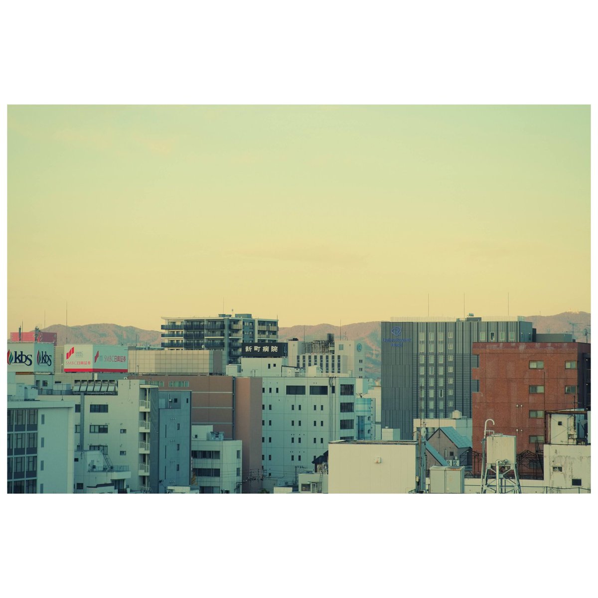 Good Morning, Aomori

----------------------

#fujifilm #fujifilm_us #fujifilm_japan #fujifilmxseries #fujifilmxpro1 #photography #japan #aomori #japantrip #travel #scenery #city #cityscape #urban #horizon #morning #hotelwithaview