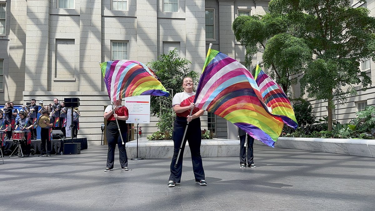 DC’s Different Drummers 🎶🏳️‍🌈 tweet media