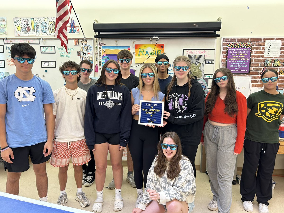 Last day of sophomore advisory! Hope your summer is BURSTING with sunshine and fun! 😎