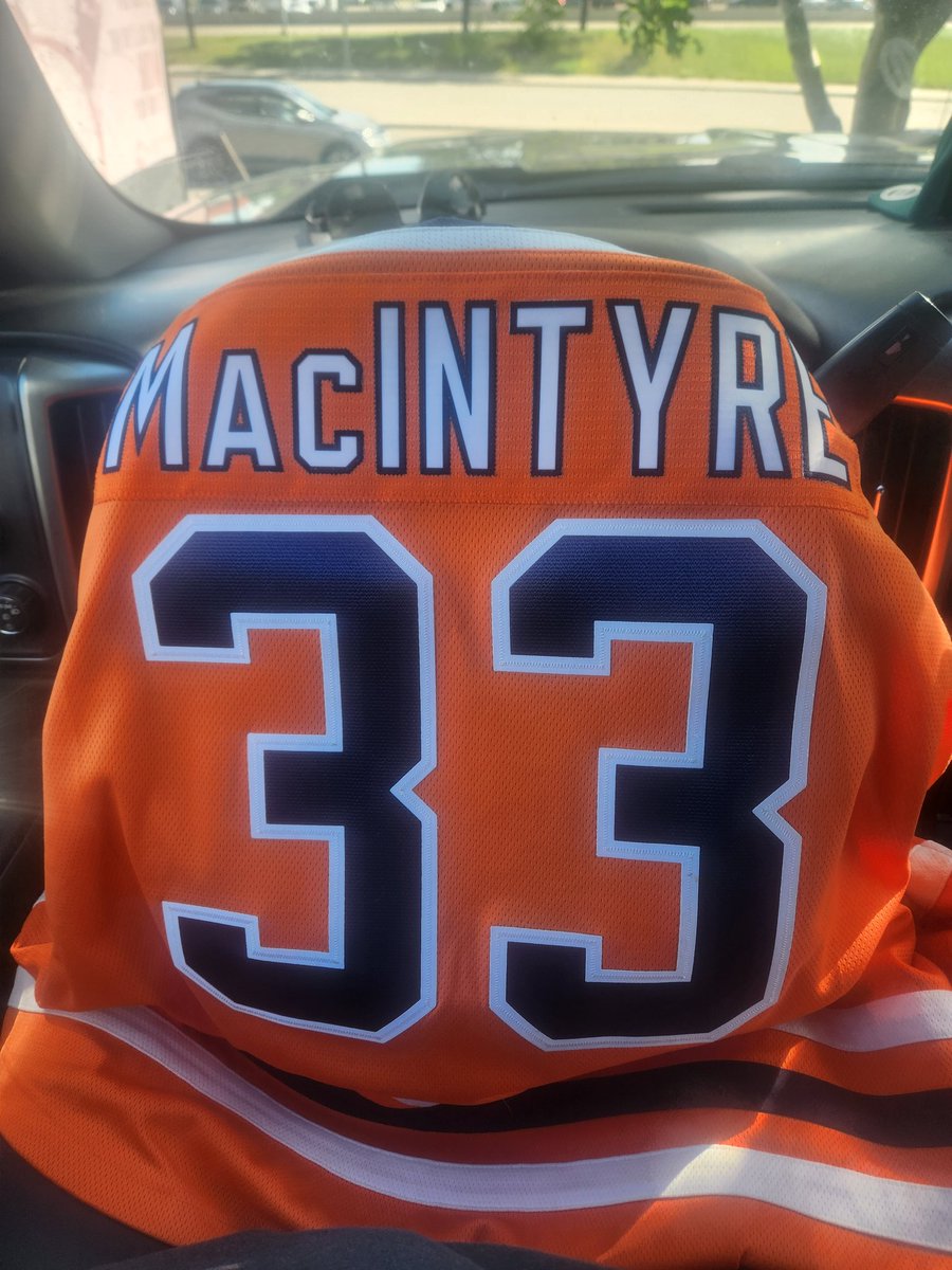 norminacombine's tweet photo. @yegsportstalk @ProAmSports @Smacker33 just picked up my new jersey. #kickinass #farmboy #prideofthefleet https://t.co/qqe4kNp7qh