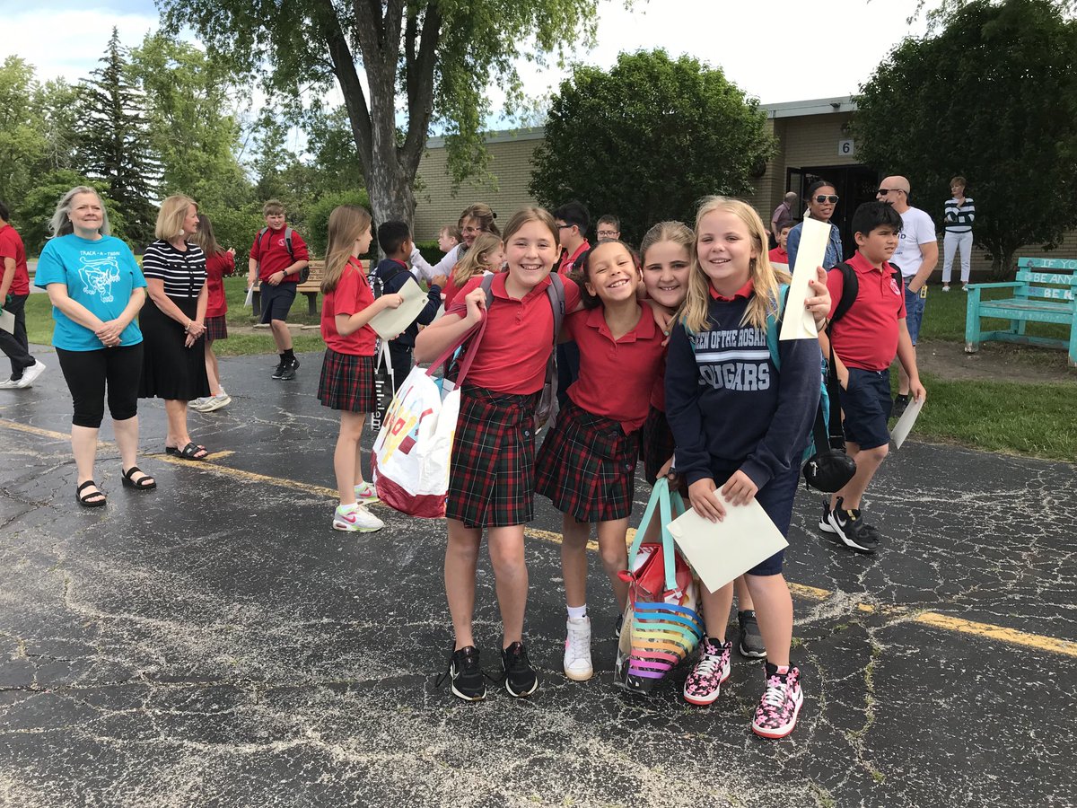 qrcougars's tweet photo. Thank you for a wonderful school year.  Have a fun,safe summer. #QRPride https://t.co/3NQsxlw8gG