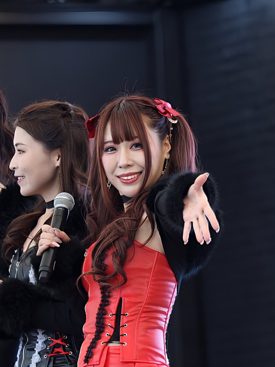 tomozoh1971's tweet photo. 5月26日
スーパー耐久
富士スピードウェイ
チームスポンサーPRステージ
TEAM OVERDRIVE
早乙女麗那(@Sakicherun)さん
土曜とは逆側に居たので、すぐに気付いてもらえました👍
#TEAMOVERDRIVE
#富士スピードウェイ
#FUJI24H
#S耐
#唐揚げは飲み物 https://t.co/K5oyLWERrT