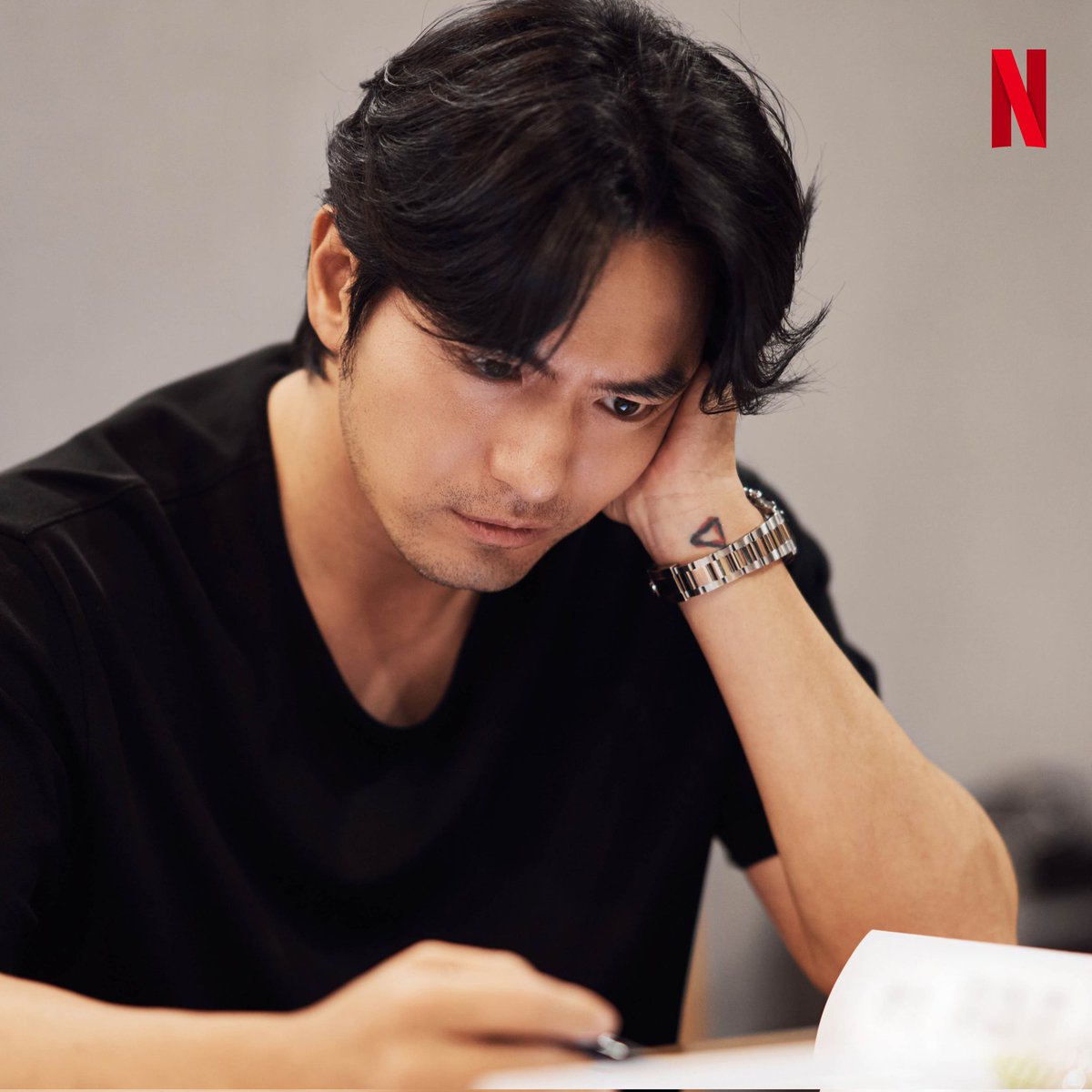 Netflix's original series #SquidGame2 will hold a 2-day, 1-night party in Gapyeong, Gyeonggi on June 11-12
The party is scheduled to consist of water leisure activities & barbecue party. #LeeJinwook has confirmed attendance while others are adjusting their schedules
#SquidGame