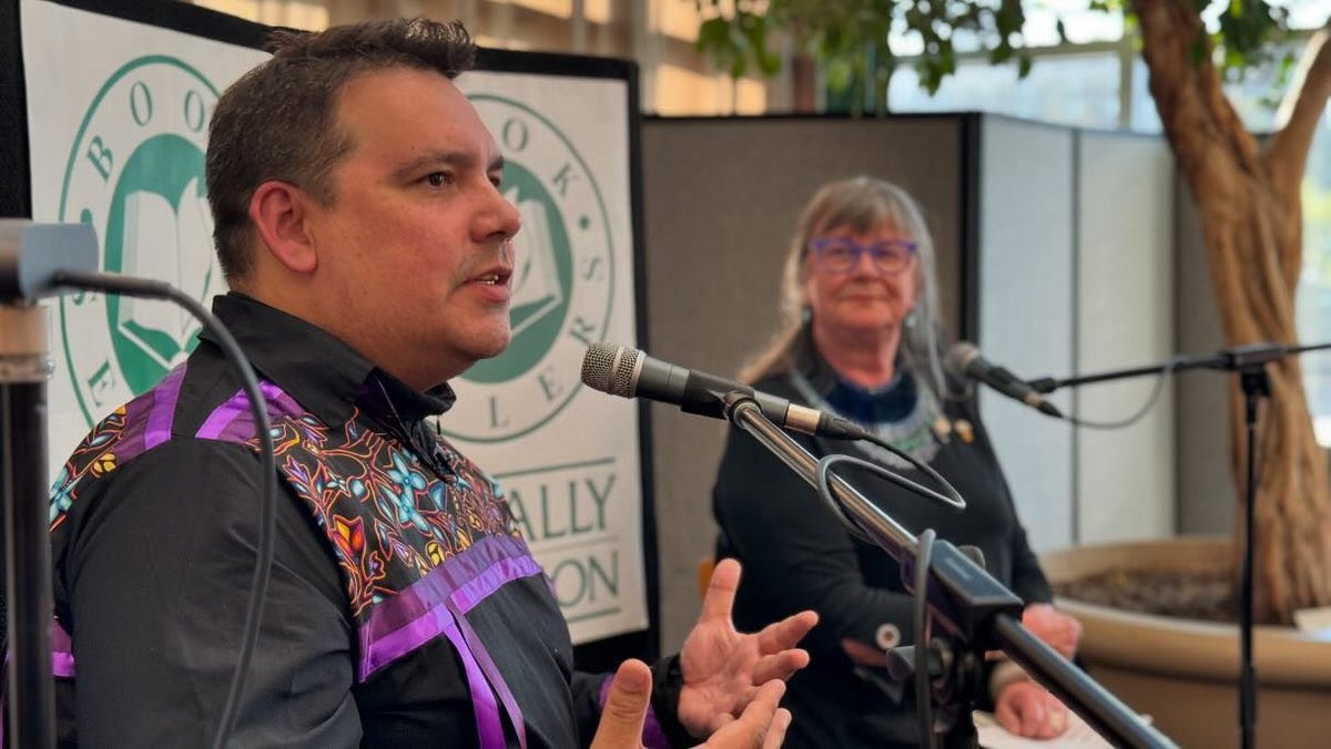 Niigaanwewidam's tweet photo. So much love to everyone who came out to help launch Winipek at @mcnallyrobinson. I hope everyone loves the stories of this place. https://t.co/43ZMztVQ2E