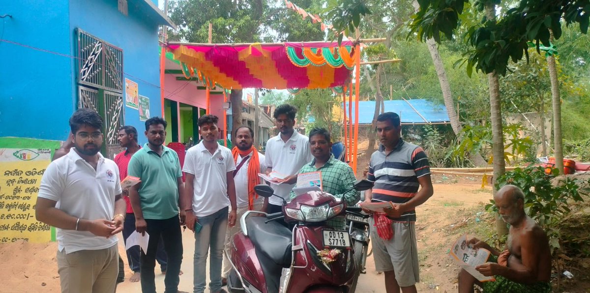 tarapdash's tweet photo. ଓଡ଼ିଶାକୁ ଗୁମସ୍ଥାଗିରିରୁ ମୁକ୍ତ କରିବା ନିମନ୍ତେ ଶତପ୍ରତିଶତ ମତଦାନ ପାଇଁ ନିମାପଡ଼ାରେ ଜନଜାଗରଣ।
#NationFirstVotingMust #ABVPPuri
#Vote4ViksitOdisha #VoteForNation https://t.co/IfBH87ZIdl