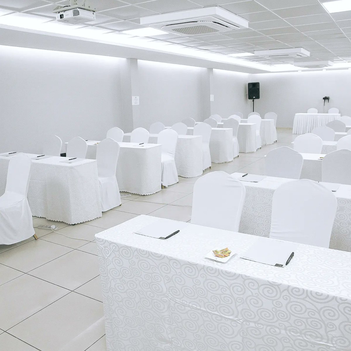 Host your next business event with us! 

Our top-tier conference facilities are equipped to handle any occasion, from large conferences to intimate meetings. 

Book now and elevate your professional experience. For enquiries and reservations, call 0302210630.

#OakPlazaHotels