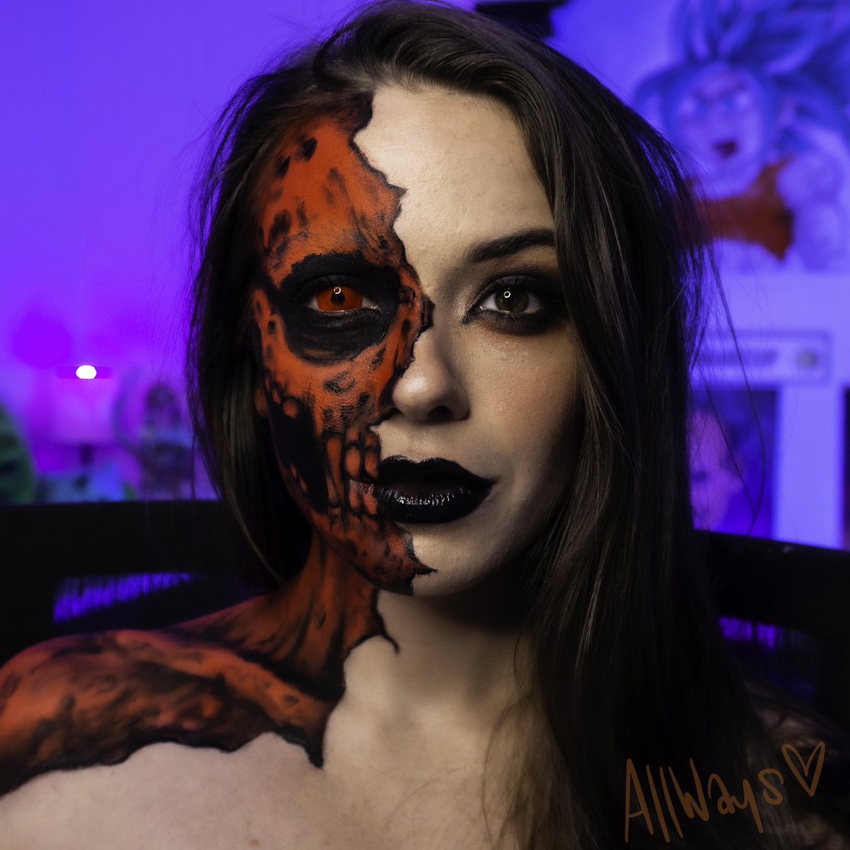 AllWaysMakeup's tweet photo. Almost forgot about this one 🖤
How would you interpret this look?
Painted live on Twitch as always 😉 make sure you’re following me over there!

#makeup #twitch #twitchstreamer #twitchtv #twitchgirls #makeupartist #bodypaint #devilmakeup #skullmakeup https://t.co/am5xrKTv9o