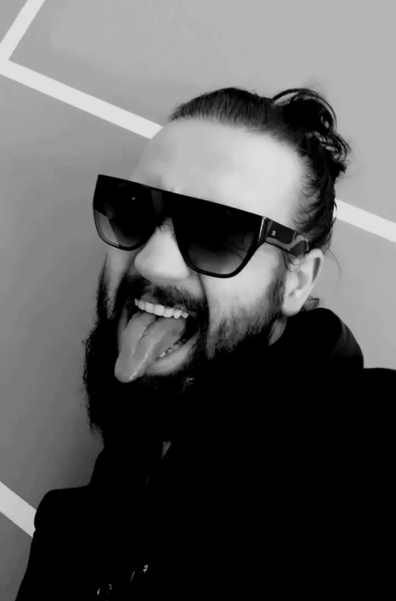SYNKAYIKCI's tweet photo. Neler oluyor🫣Neler…🥳🥰 https://t.co/iV5nrAVS4a