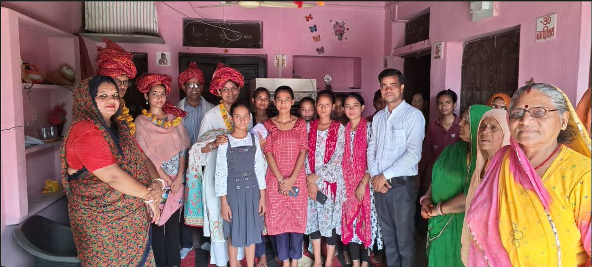 gvpsngo's tweet photo. IIMPACT Team visit our Girl Education learning Center in Bundi, Rajasthan. 
#girleducation 
#education 
#childright 
@iimpactindia https://t.co/16sVQCpKjq