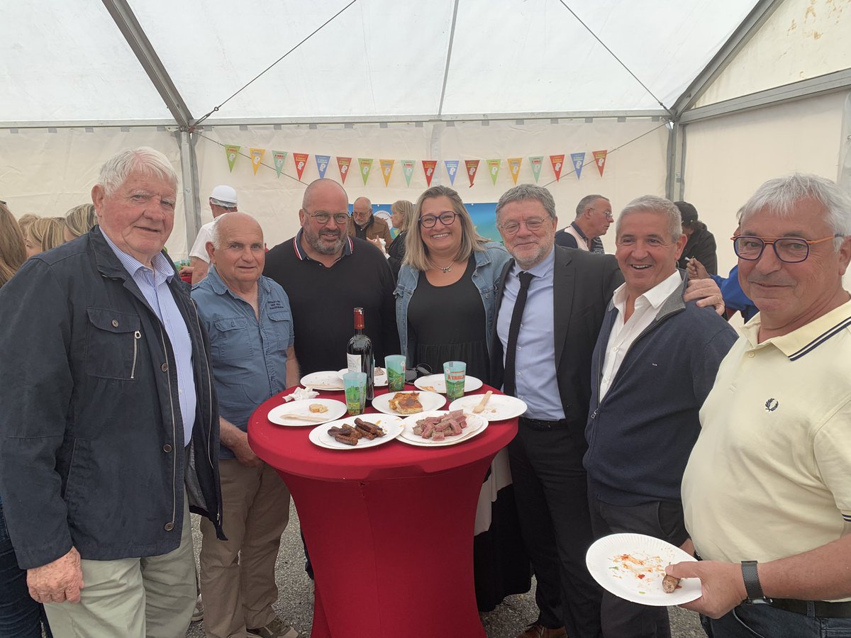 Rencontres et échanges très intéressants autour de la filière viande à l’abattoir de Boulogne sur gesses . Toujours passionnant d’ecouter Laurent Spanghero . Merci @GastoOustric pour ton accueil dans le cadre de notre contrat de réciprocité.#Bienmanger