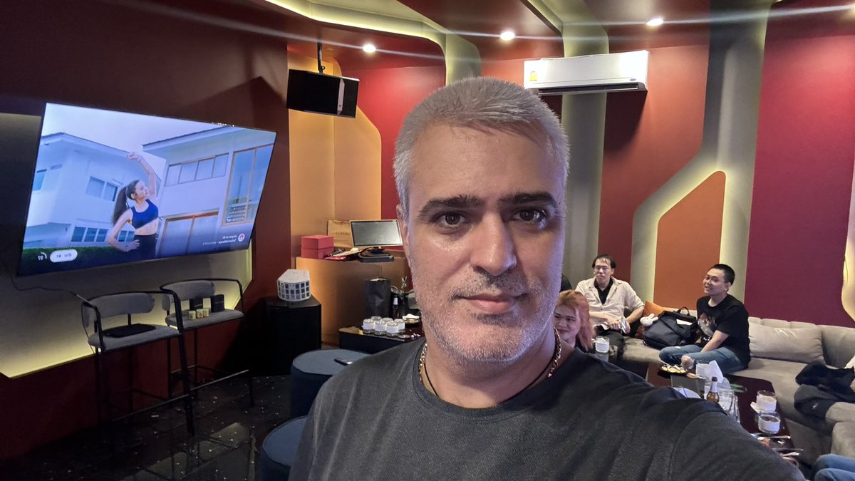 Max Mix tweet media