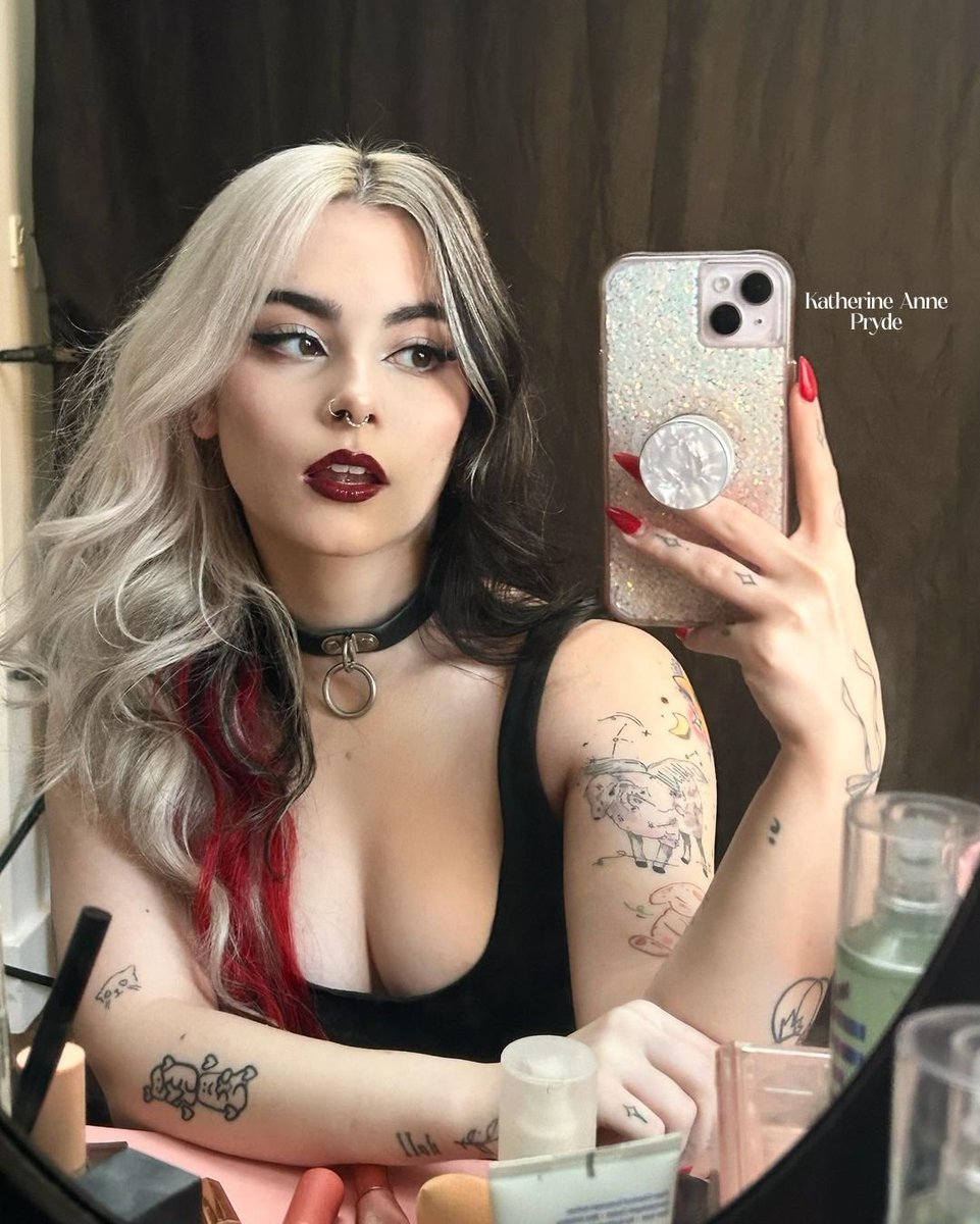 luna_eras's tweet photo. I've lost my god damn mind, it happens all the time.
I can't believe I'm actually meant to be here.
trying to consume, the drug in me is you and I'm so high on misery. https://t.co/AmTakbaQL7