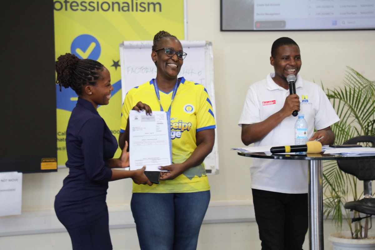 URA HQ🌎 Smiles sponsored by the Taxman... Earlier today, taxpayers from Kikuubo, the CBD and surrounding areas received their certificates of EFRIS penalties reversal from URA as handed over by the Manager Domestic Taxes Planning, Myra Ochwo. It's not too late to make your