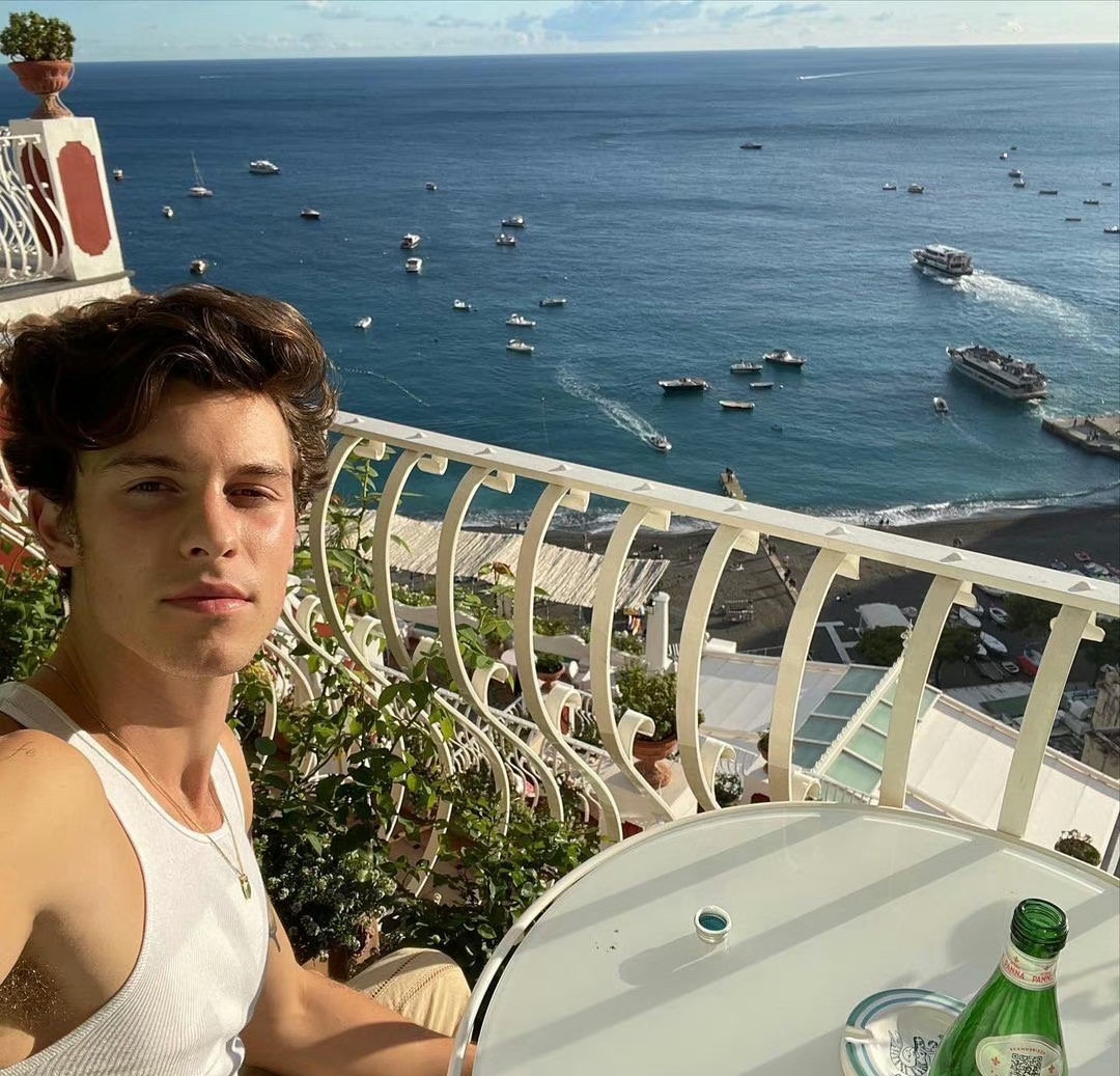 Shawn Mendes in Italy