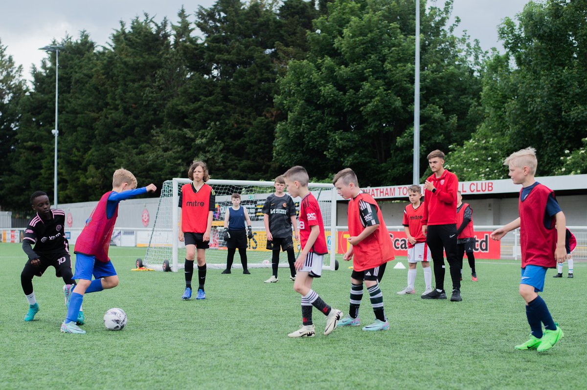 We have enjoyed another brilliant week of Soccer Schools at the Bauvill Stadium! ⚽️ Looking forward to seeing you all again in July! 🔴⚪️⚫️ #UpTheChats