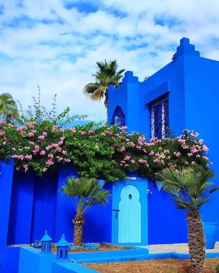 📍 Morocco ❤️
#morocco #travelmorocco #artandall #architecture #art #travel #artist #photography