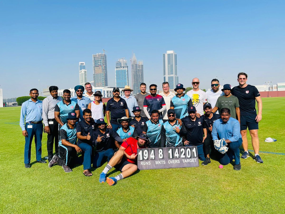 DColLearning's tweet image. A sweaty but fun afternoon playing cricket with the @DubaiCollege ancillary team! They were absolutely delighted that they beat the staff team! Thanks for organising @DCol_Sport 🏏