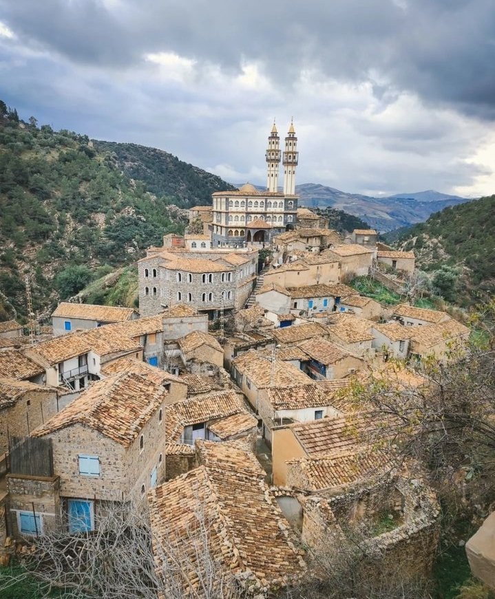 hello_algeriaa's tweet photo. Happy Friday ❤
Bordj Zemmoura , Bordj Bou Arreridj ، Algeria📍🇩🇿
#Algeria 
#Welcome_to_Algeria https://t.co/7Xe2LpT3cV