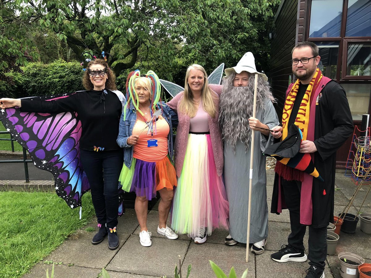 We kicked off #WalktoSchoolWeek at Stannington First School with treasure trails from the village hall to promote their Park and Stride initiative.

Stannington also ended the week in style with a magic themed fancy dress day.

#BNGC #gosmartergoactive